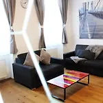 Goldberger Apartment 1020